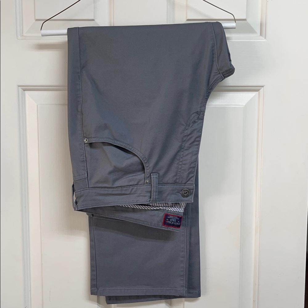 UNTUCKit Classic Chino Charcoal Pants